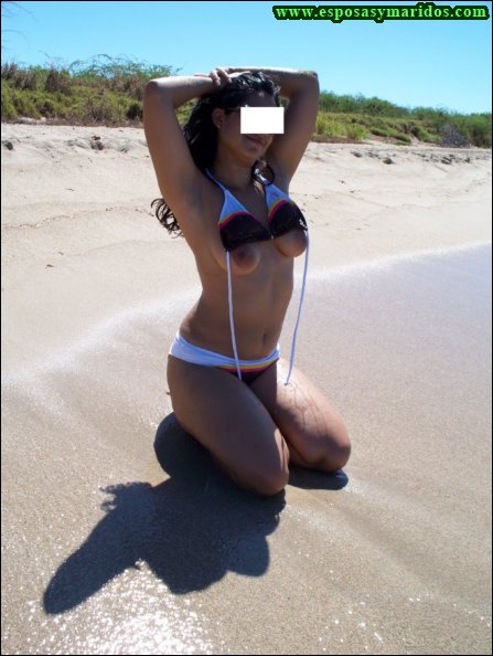 Gina mas cachonda en la playa