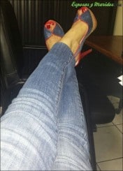 Masturbandose divinamente en la oficina