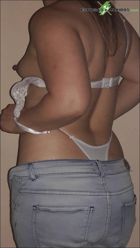 Mi esposa argentina busca opiniones en estas fotos caseras