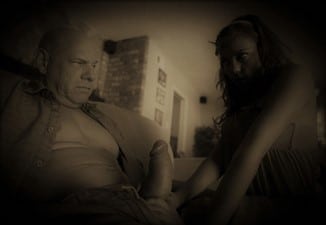 enfermera cachonda con viejo