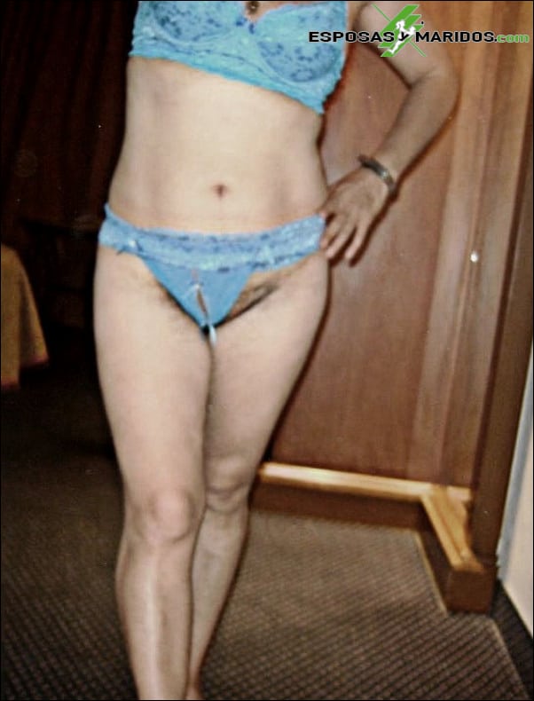 De nuevo compartiendo fotos de mi panochita peluda para mis fans