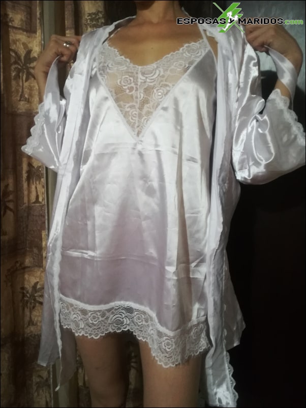Nueva entrega de imágenes de mi sexy esposa colombiana posando