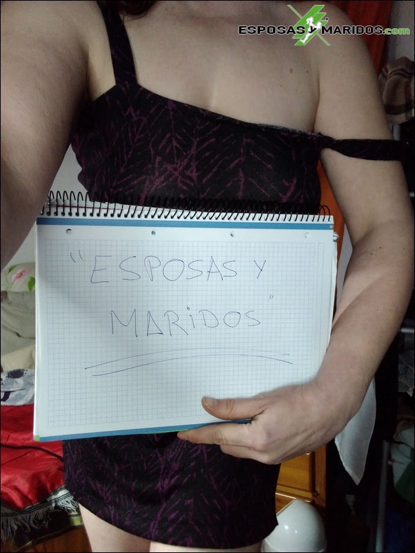 Soy una española de 40 a la que le gusta chatear y mostrarse por webcam